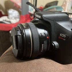 Canon T7 With 4 Lenses