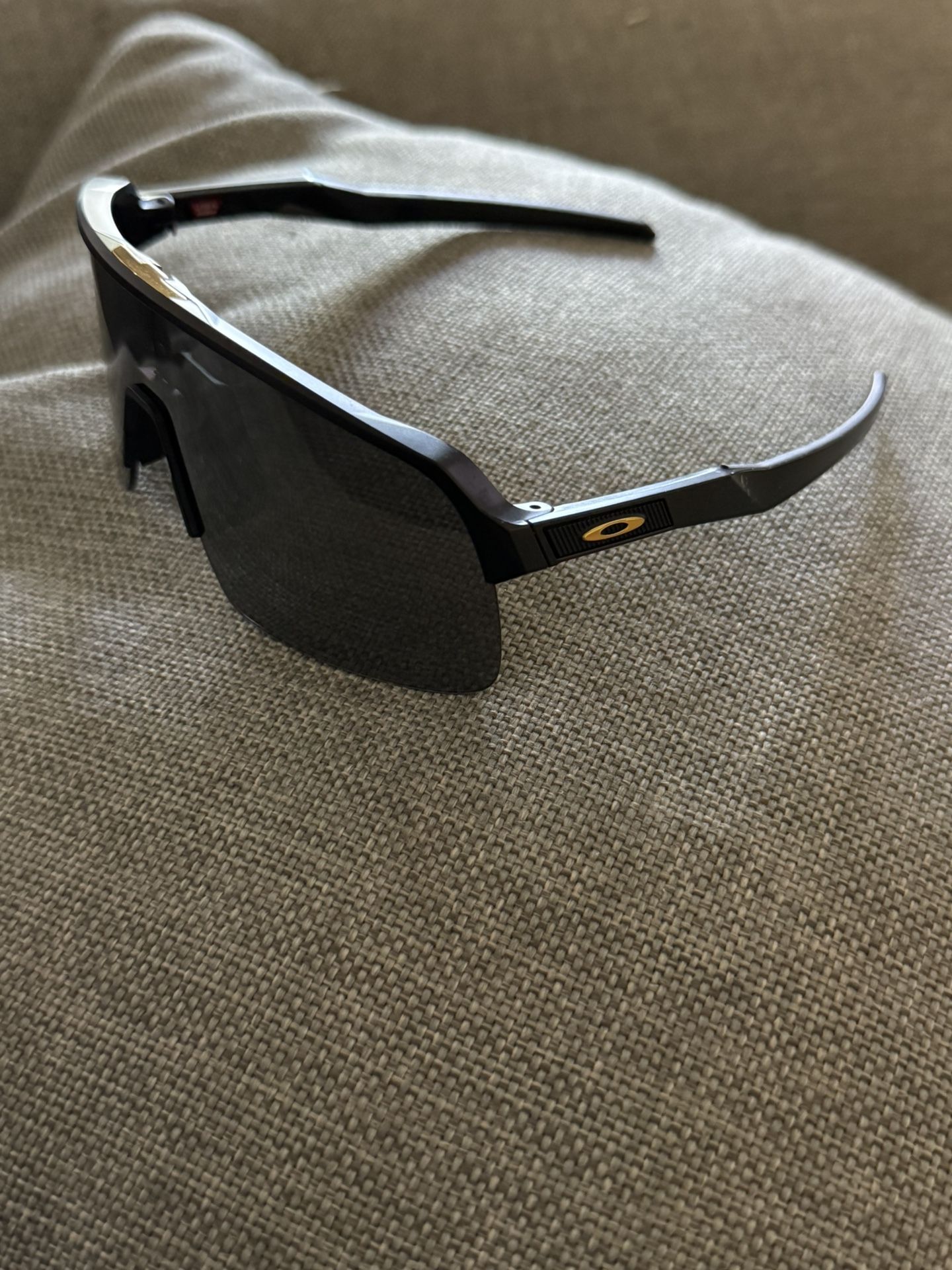 Oakley Sutro