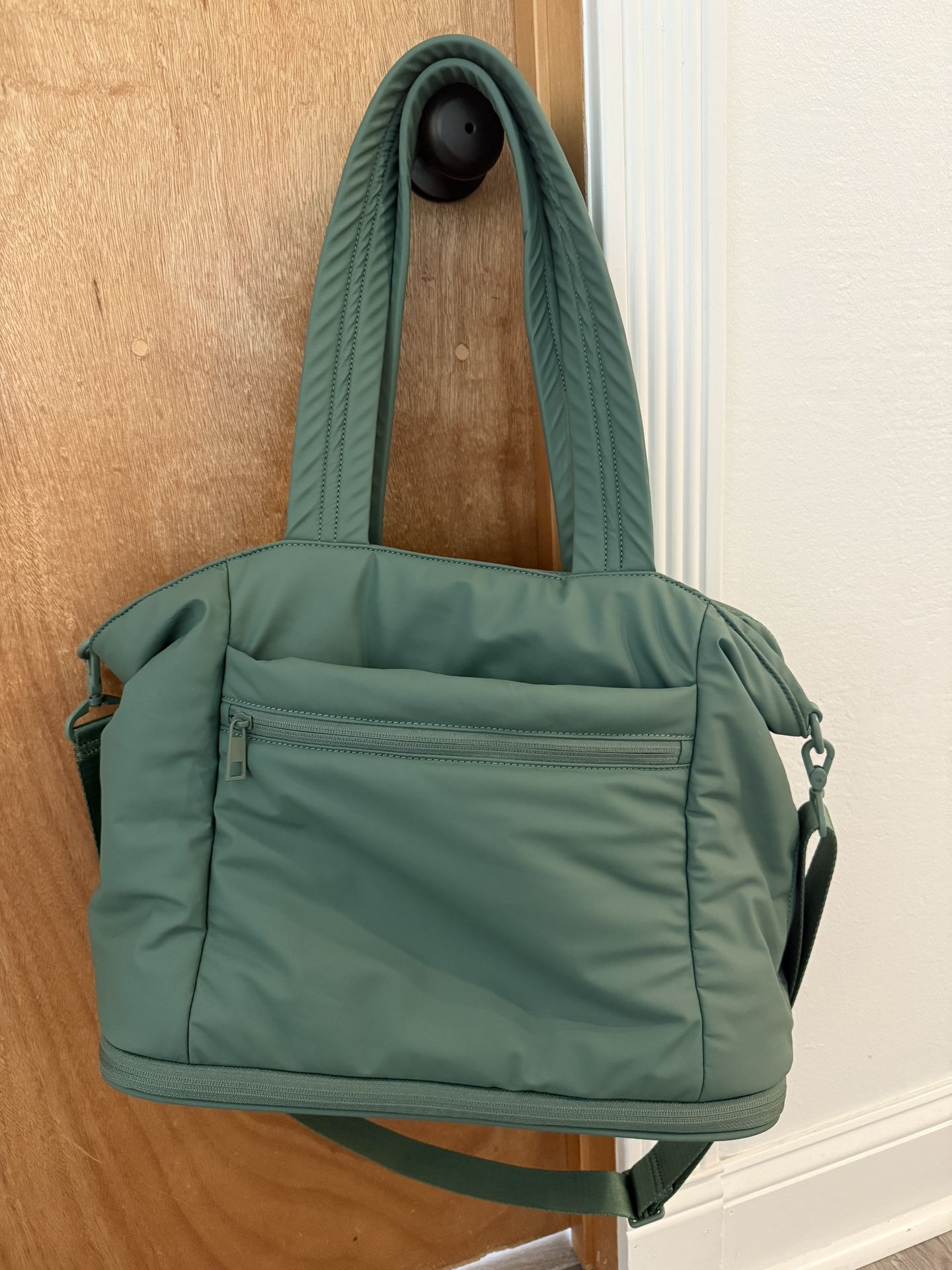 Quince Water Repellent Puff Expandable Tote