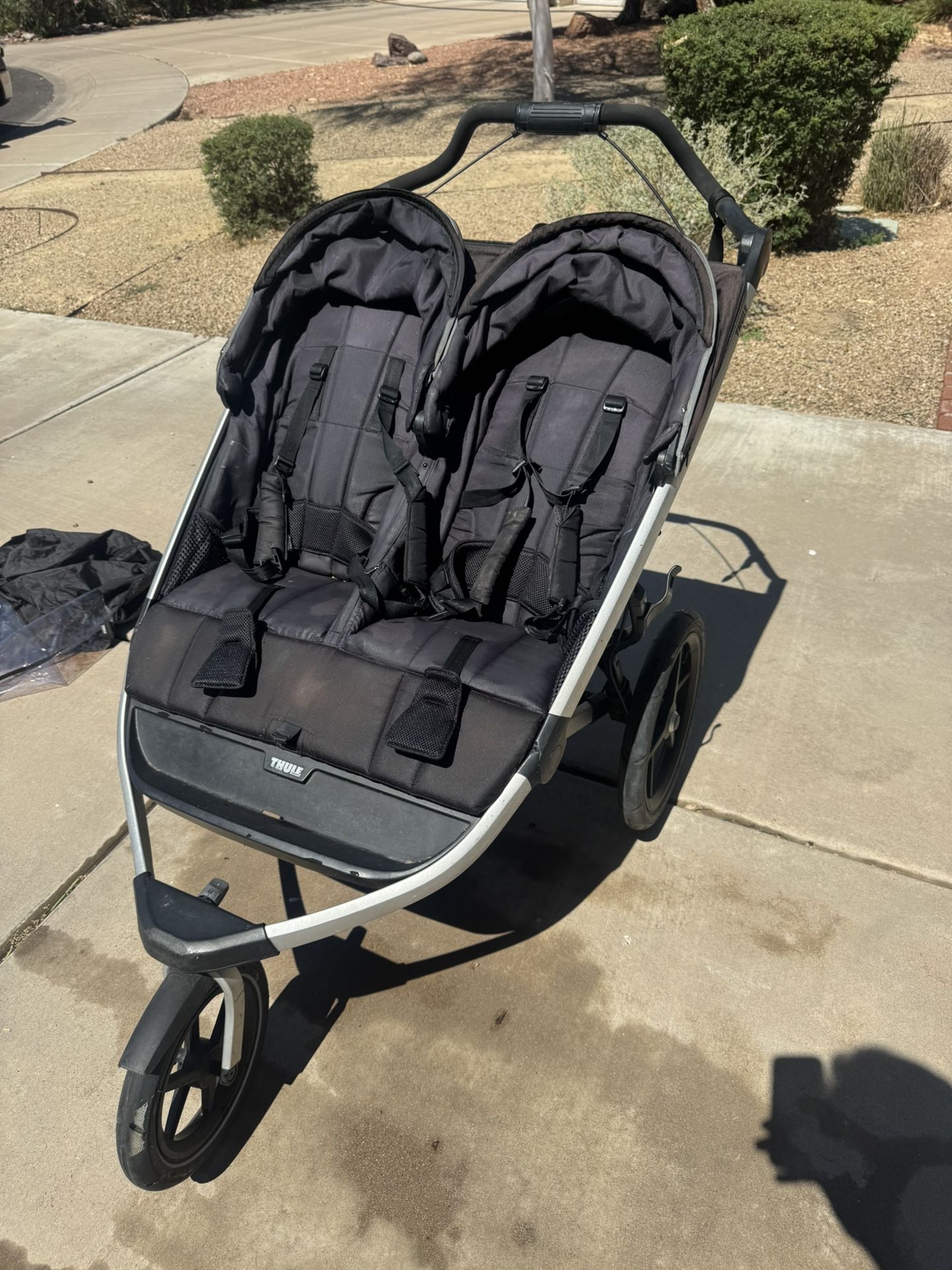 Thule Urban Glide Double - Kid Approved!