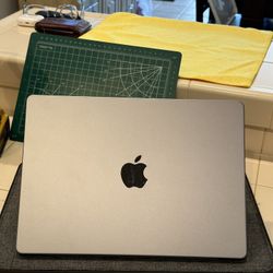 Great Condition Refurbished Apple MacBook Pro M1 Pro 14"