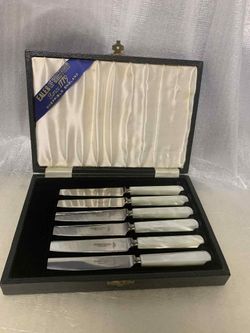 Eales of Sheffield England Steak Knife Set of 6 w/ Case Pearl Handle Vintage Since 1779