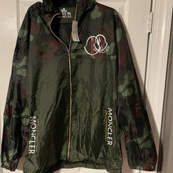 Moncler Windbreaker Jacket Army Green Size XL