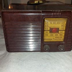 Philco Transitone Vintage Backlit Tube Radio $65