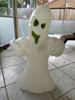 Halloween outside decor