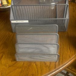 Nice desk set silver mesh