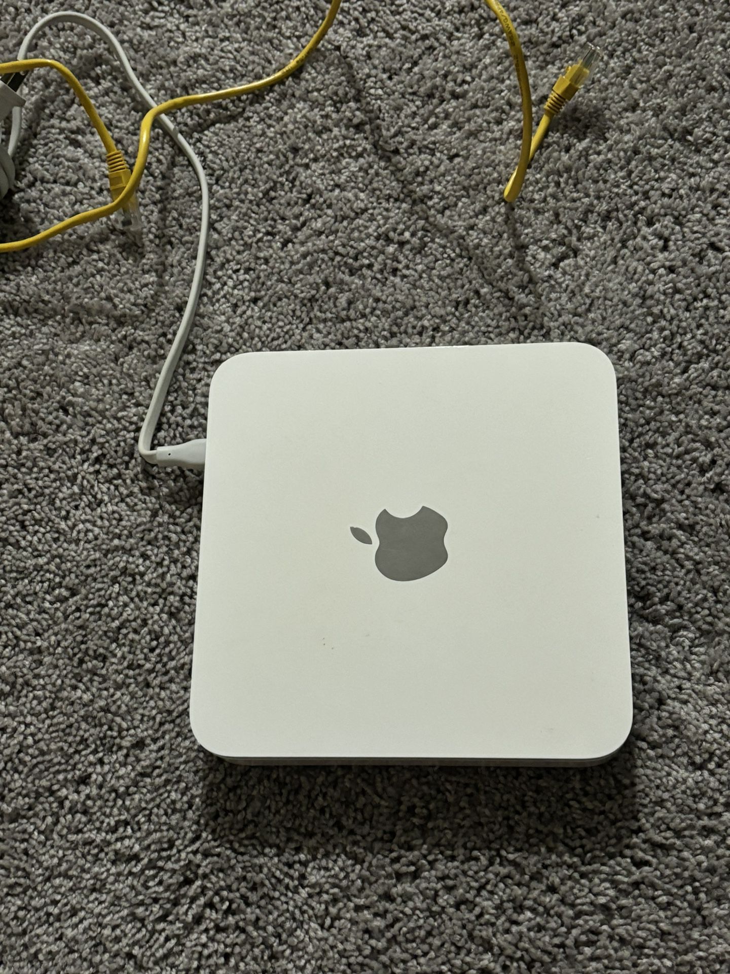 Apple Capsule 1TB  (WiFi Router)