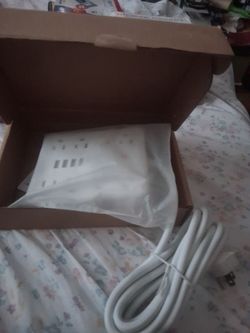 Power strip with USB charging ports