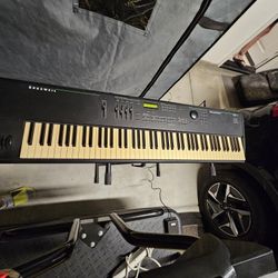 Kurzweil PC 88 Model  And Hard Case