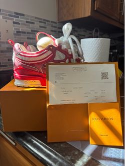 LV Sneaks