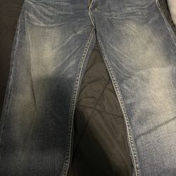 Levi’s 512 Slim Taper