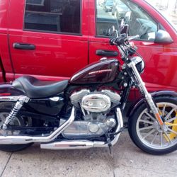 Harley Davidson Sportster 883