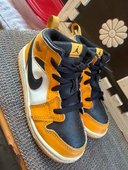 Jordan’s shoes boys size 10C