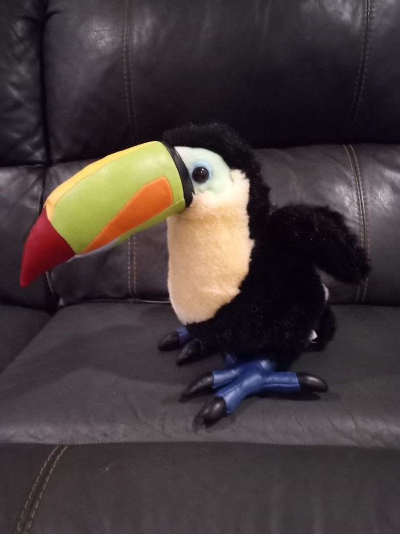 DISCOVERY CHANNEL PLUSH TOUCAN 