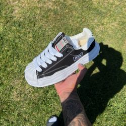 MAISON MIHARA YASUHIRO LOW CANVAS