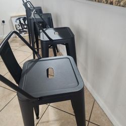 4 x Bar Stools Metal