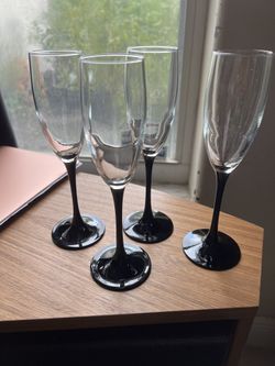 Vintage Luminarc French Champagne Flutes