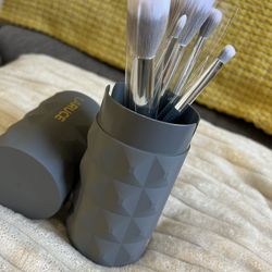 Laruce Brush Set