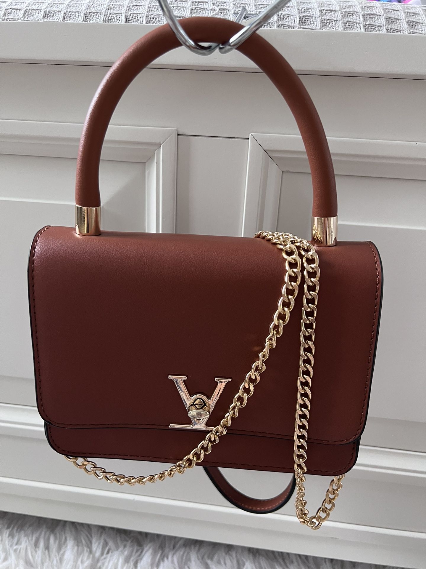 Elegant Handbag 