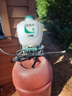 Lesson 4 Gal Backpack Sprayer Never Used