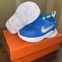 NEW Toddler sz 5c Nike flex runner 