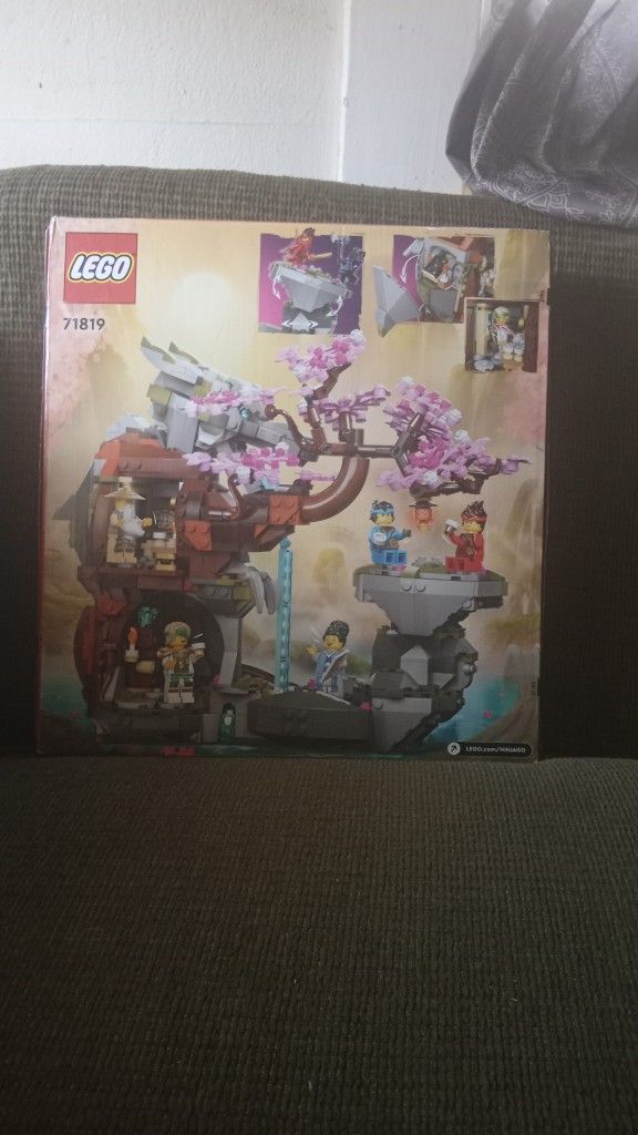 NINJAGO  71819 Dragons Rising Dragon Stone Shrine