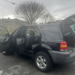 2005 Ford Escape
