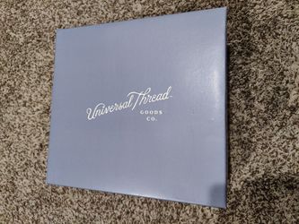 Universal Goods Co. Women's heals