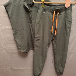 FIGS Scrubs XS, some sets some singles