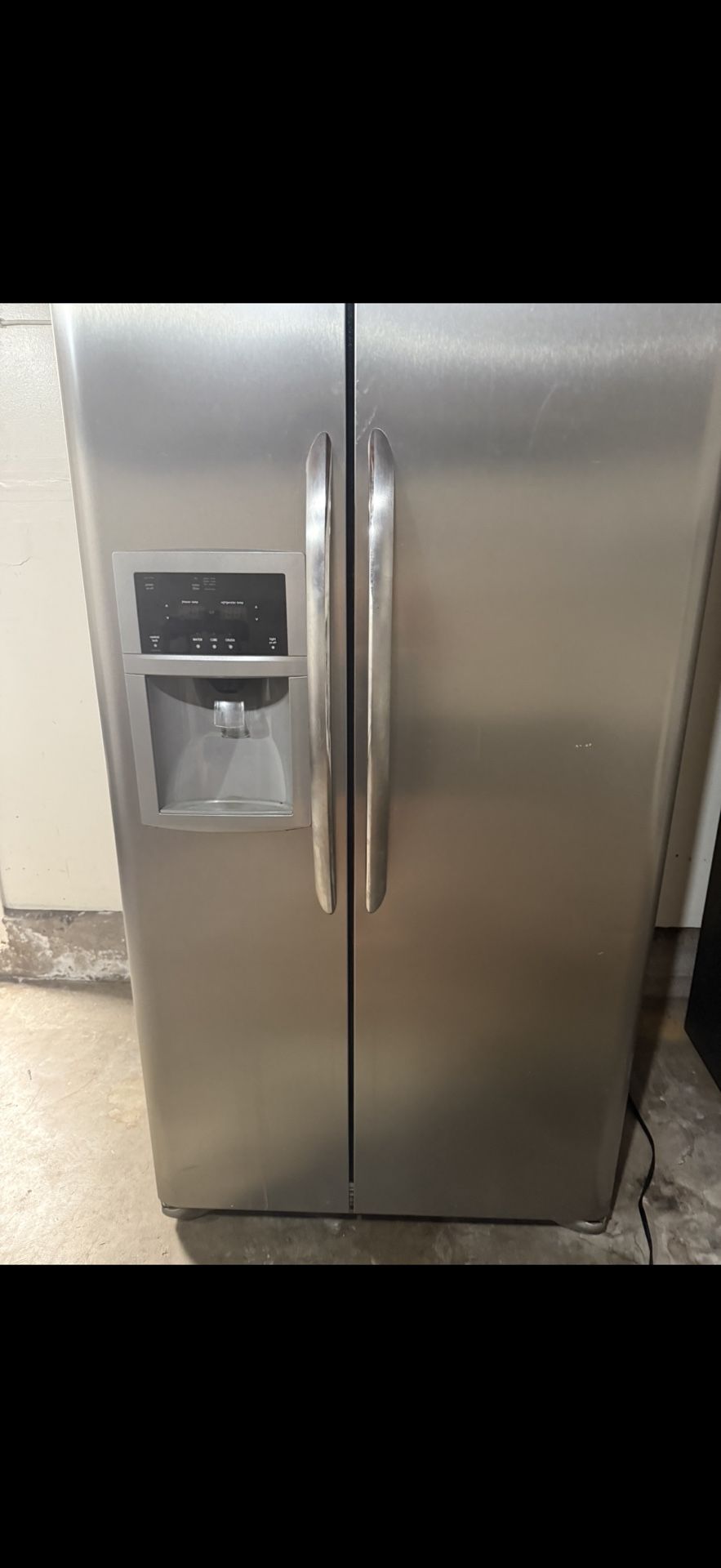 Frigidaire Gallery Double Door 