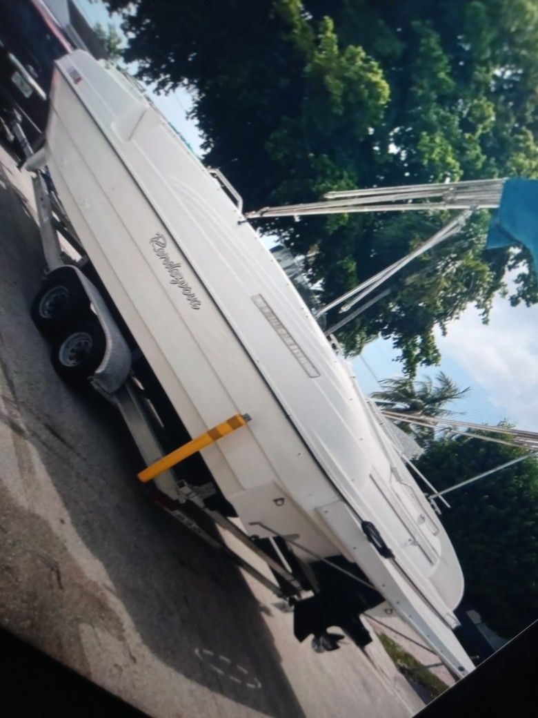 28 Catamaran boat