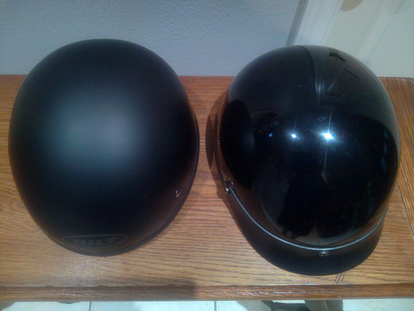 Photo 2 MOTORCYCLE HELMETS IN EXCELLENT CONDITION