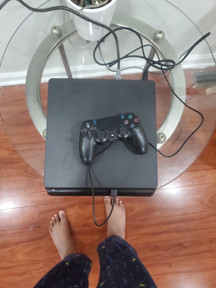 PS4 1TB WITH WIRES AND CONTROLLER FOR SALE HURRY UP!