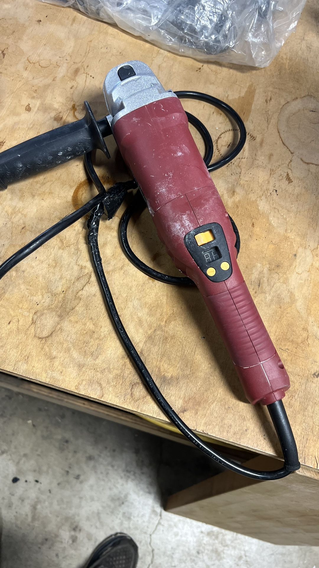 7” Polisher With Pads.