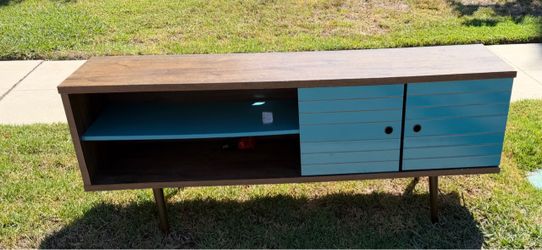 MCM TV Console