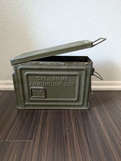 Vintage US WWII 30 Cal. M1 Ammo Ammo Can