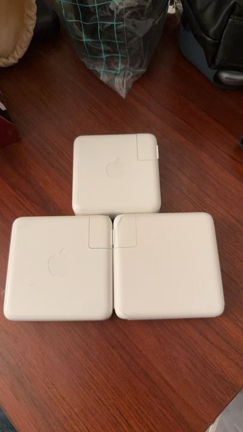 3x Apple MacBook Power Adapters – Original – Bundle Deal