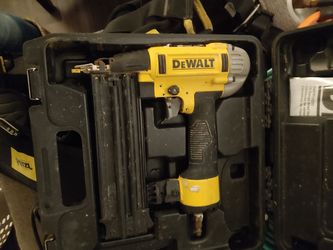 Dewalt Brad Nailer