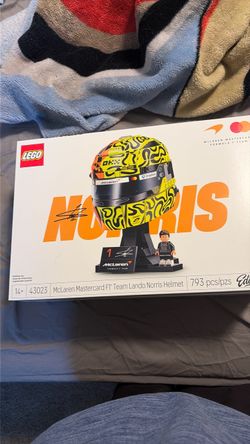 LEGO McLaren F1 Lando Norris Helmet Set 43023