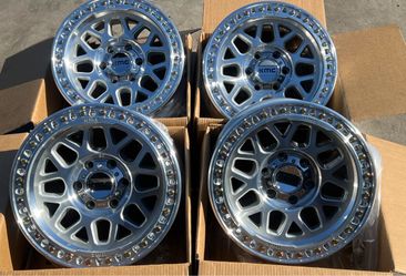 Brand new 17 inch kmc 549 rims 6x135