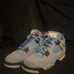 Size 13 Jordan 4 (university Blue)