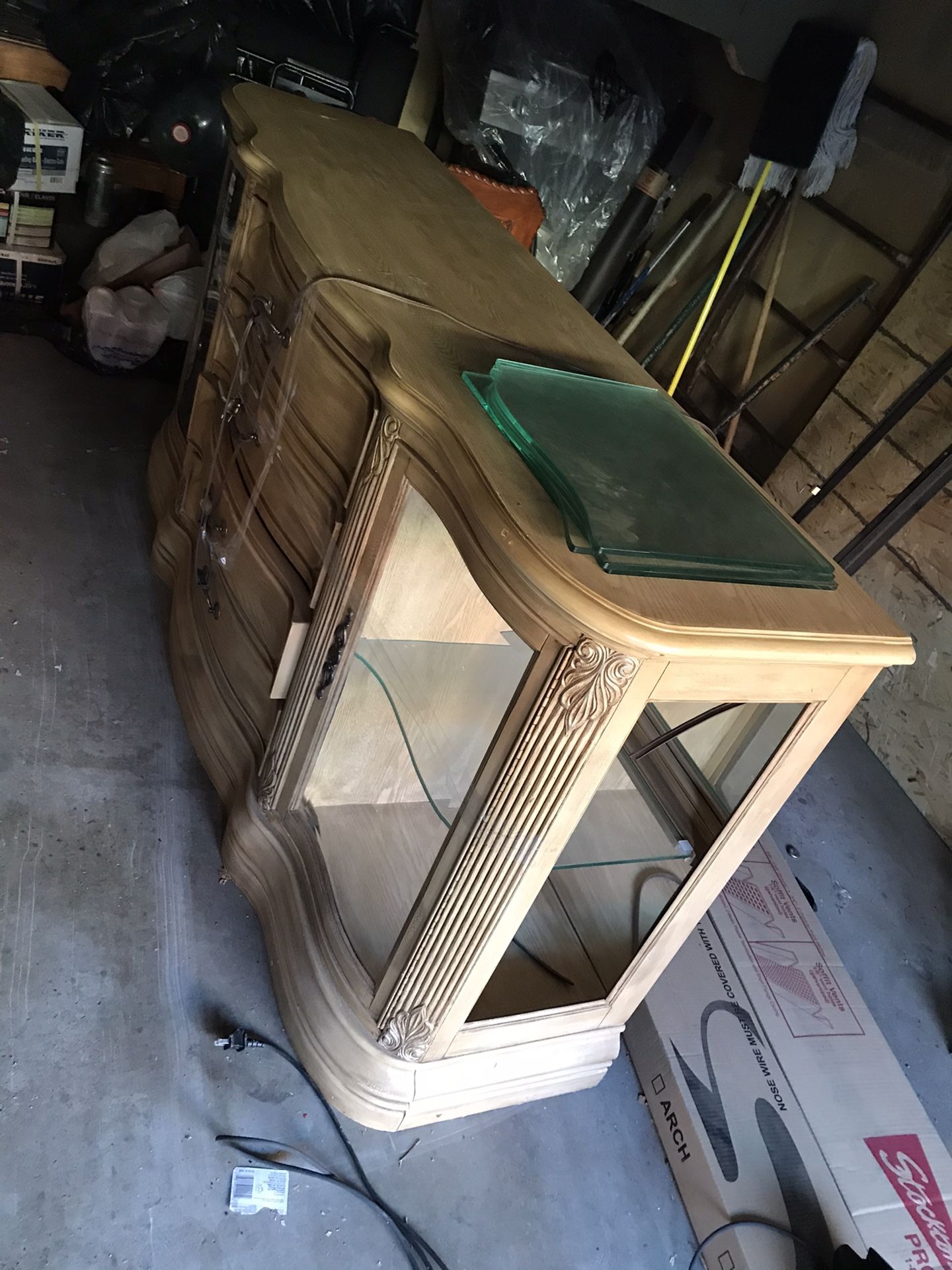 Hutch china cabinet free