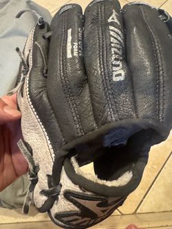 Size 9 Black and Gray Mizuno Baseball Glove