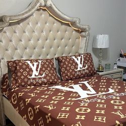 Queen Bed W / Mattress Set 