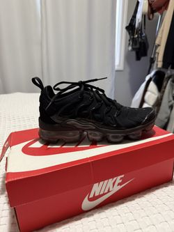 Women Vapor Max’s