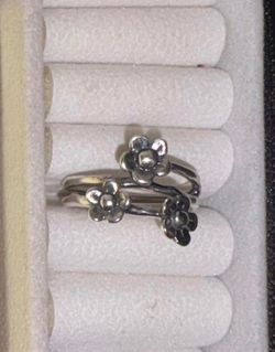 James Avery retired Flower ring