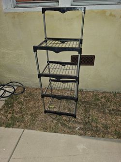 Metal rack still in great condition