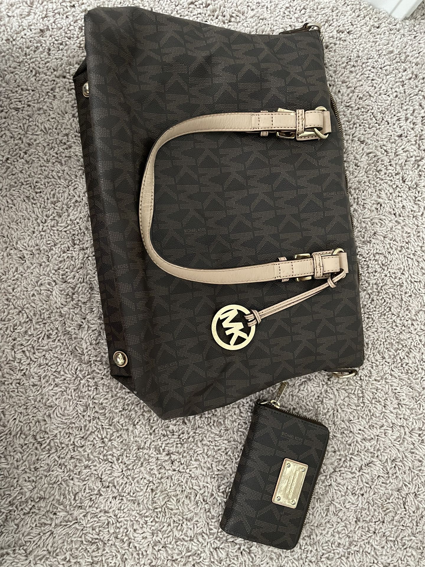 Michael Kors Large Bag With Wallet
