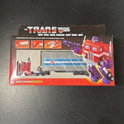 *Ultra rare*  Vintage 1984 Hasbro Transformers G1 Optimus  Prime. Non Pepsi version, Never opened in sealed box  NISB - Brand New - Hasbro 1984 - G1