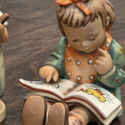 Goebel Hummel Bookworm